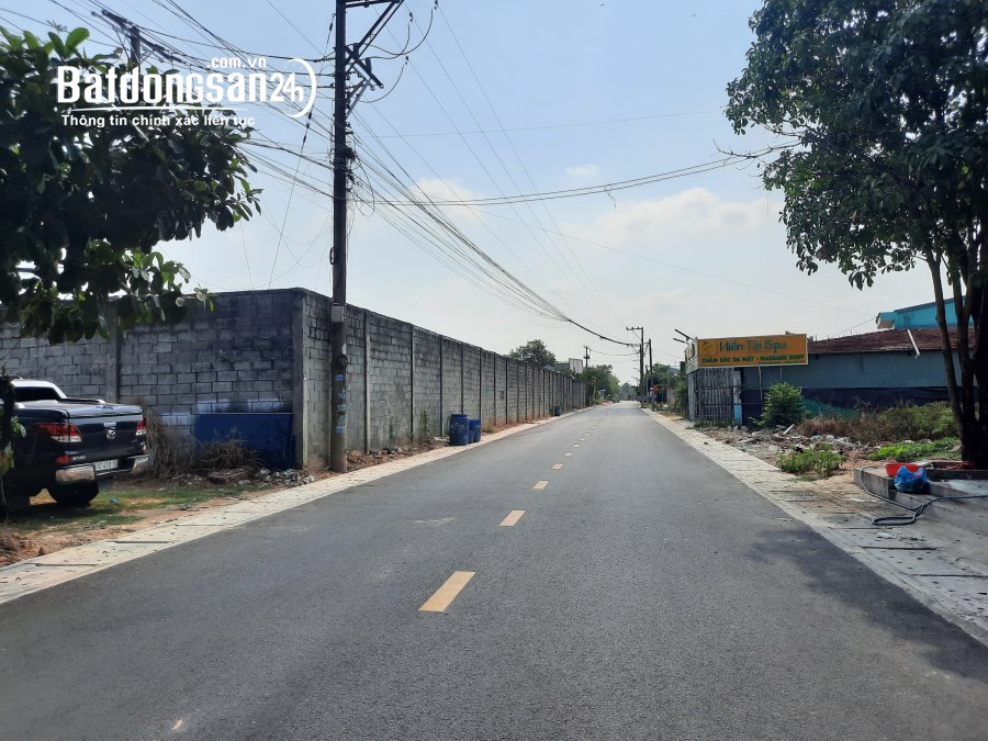Sang gấp 430m2 đất đường nhựa 17m Chánh phú hoà ngay KCN Visip 2 đã tách 2 sổ 860 tr