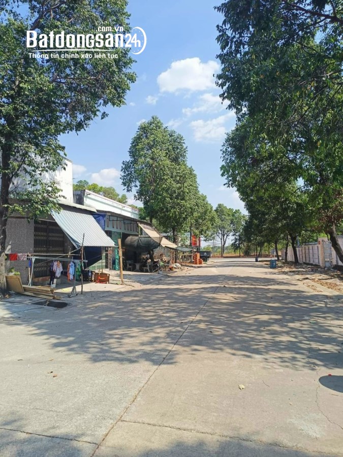 Dãy trọ 1kiot 5 phòng giá 1ty5xx ngay Mỹ Phước 3 TP.Bến Cát LH 0858785987