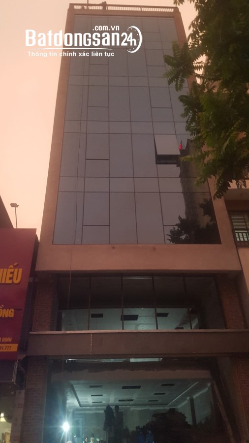 Bán nhà Đường Hạ Yên,Nguyễn Khang 80m2 8 t mt 6 m giá 28 tỷ