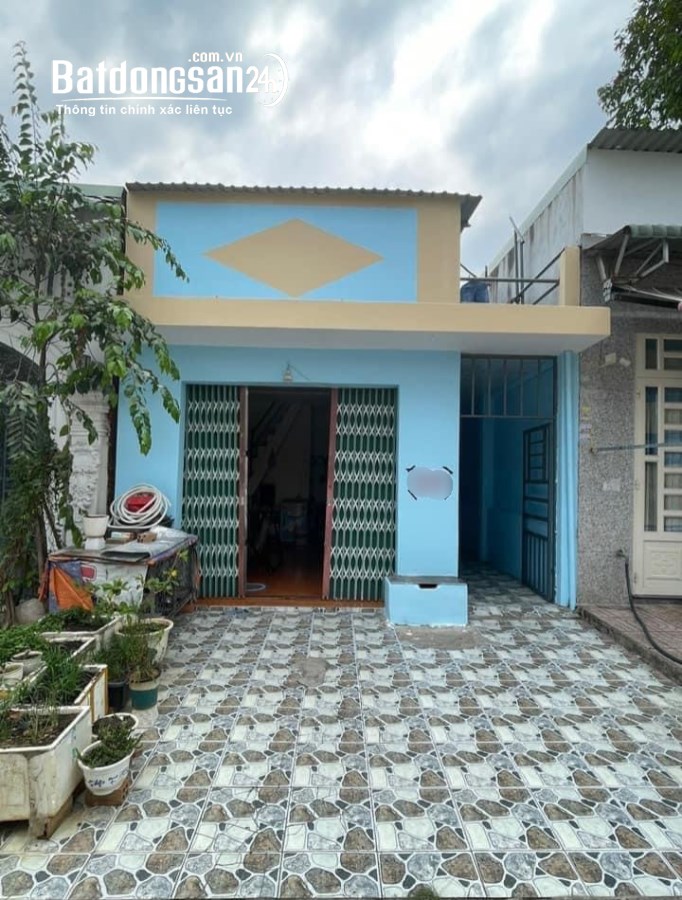 Dãy trọ Tp.Bến Cát 1kiot 6 phòng trọ 150m2 Giá 1tỷ8 gần Chợ DJ9 ZALO:0858785987