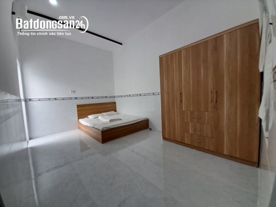 Nhà đẹp gần biển mặt tiền đường Dương Vân Nga Vĩnh Hải Nha Trang giá chỉ 4tỷ200