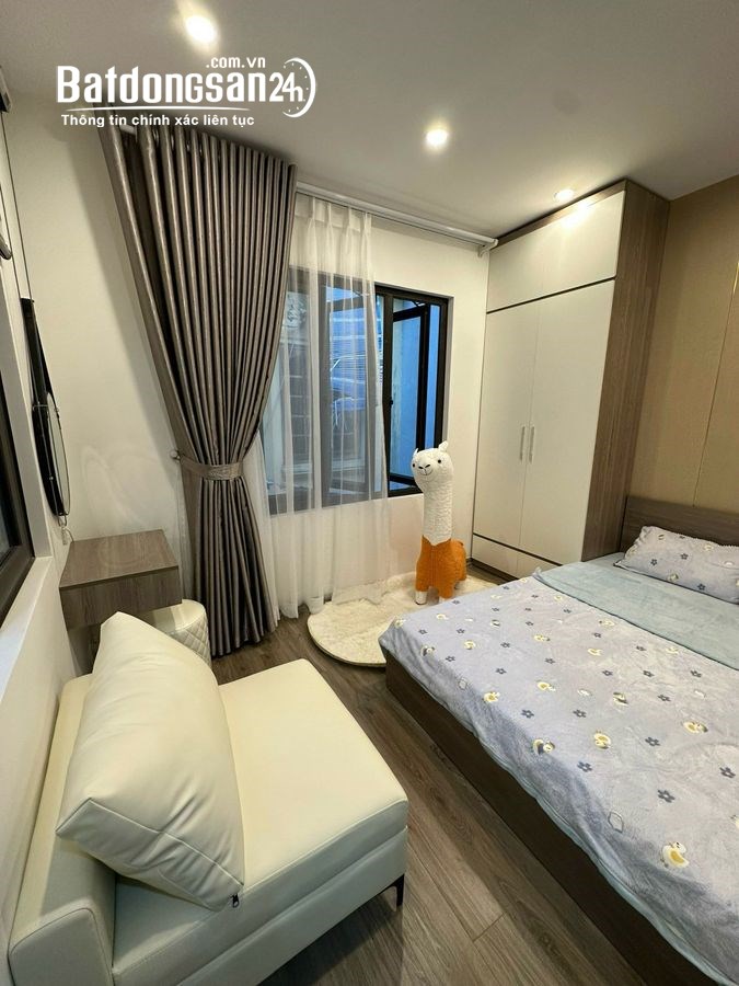 Bán nhà Đường Hồ Ba Mẫu, Phường Phương Liên, Quận Đống Đa, Lô Góc, DT 30m2, Nhỉnh 5tỷ