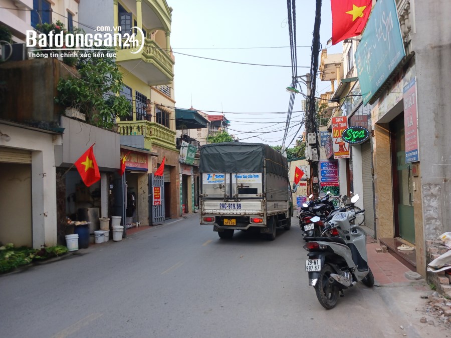 Bán đất mặt phố Thanh Am, vị trí trung tâm, kinh doanh mọi loại hình. 68m2 giá 7,8 tỷ