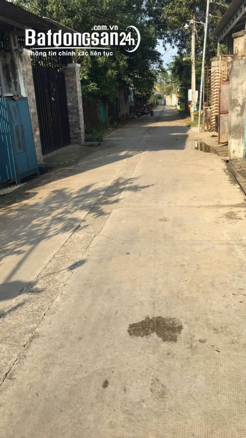 Giá 3,5 tỷ. Bán đất biệt thự xã Bình Hoà, huyện Vĩnh Cửu. DT 9 x32m. SHR đường oto.