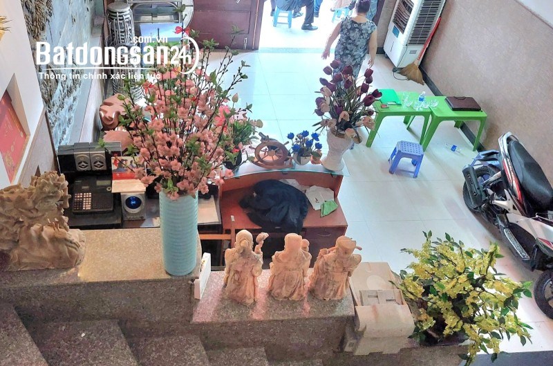 GẤP!..NHÀ NGỘP BANK MT ĐƯỜNG LÊ VĂN HIẾN ĐÀ NẴNG, 4 TẦNG, DT ĐẤT:126m2 NHỈNH 8 TỶ.