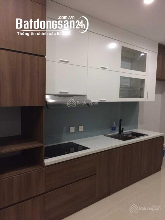 Em có căn hộ 3PN 100m2 chung cư ngoại giao đoàn cần bán gấp chỉ 5,7 tỷ Full Nội Thất