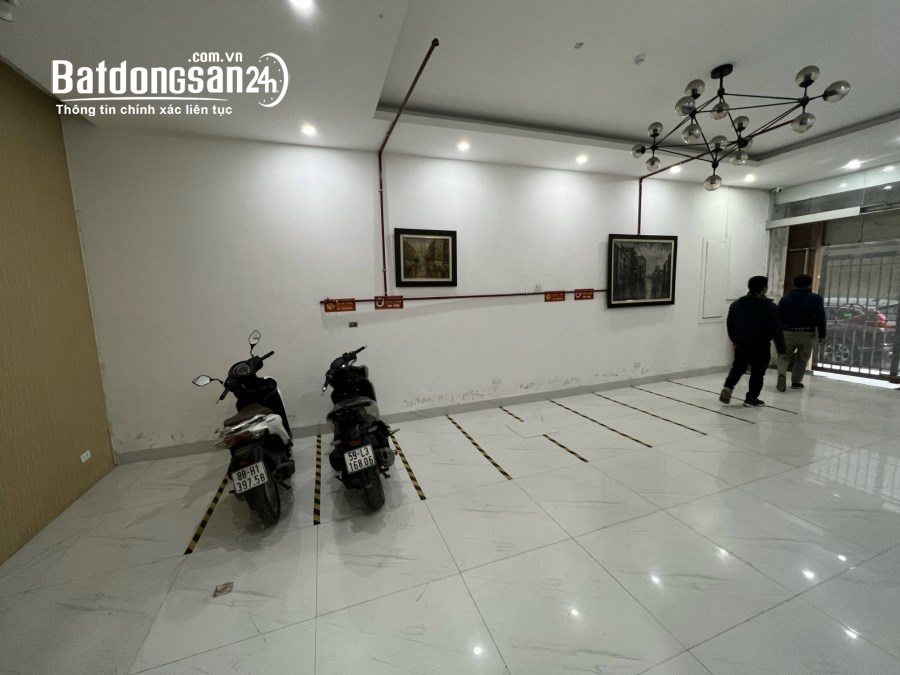 Bán toà nhà căn hộ cho thuê phố Linh Lang ,Đào Tấn,Nguyễn Văn Ngọc 90m2 x 8 t 32 tỷ