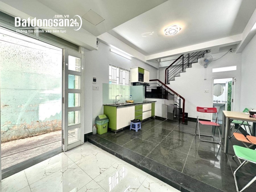 BÁN NHÀ GIẢM MẠNH 300TR, CHÀO MỜI 4.8 TỶ,NHÀ ĐẸP 5 TẦNG - KHU VIP Q1 - SÁT HXH