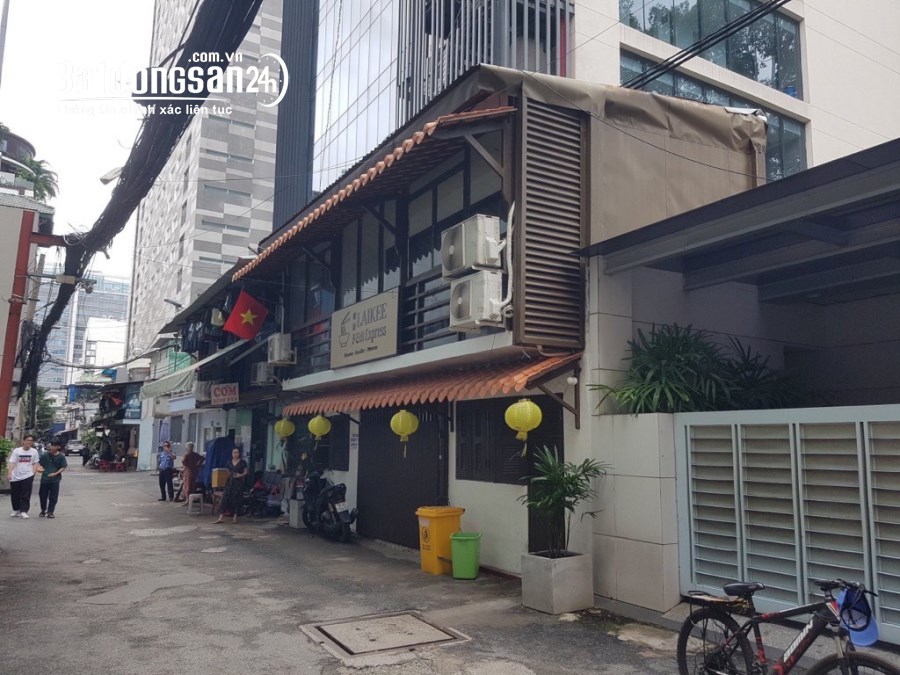 Bán nhà mặt phố Đường Cao Thắng, Quận 3