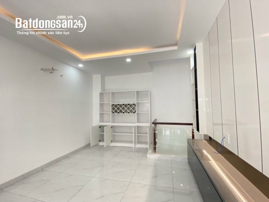 Giá giảm sâu, phù hợp mua đầu tư. Mặt tiền Đường Nguyễn Triệu Luật, Phường Tân Tạo