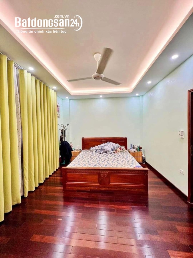 Mặt Phố Triệu Việt Vương 70M2 3 Tầng Mặt Tiền 5M 49 Tỷ - Đoạn Đẹp Nhất Phố