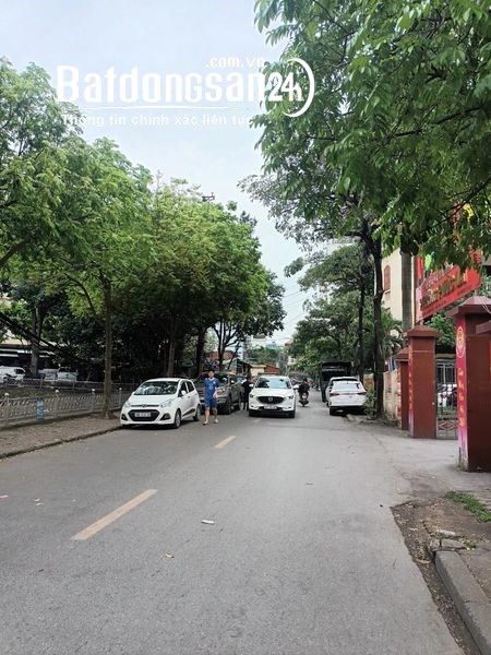 SIÊU PHẨM VĂN QUÁN, Ô TÔ ĐỖ CỬA - 10M RA PHỐ - GẦN HỒ - LÔ GÓC, 48m2 