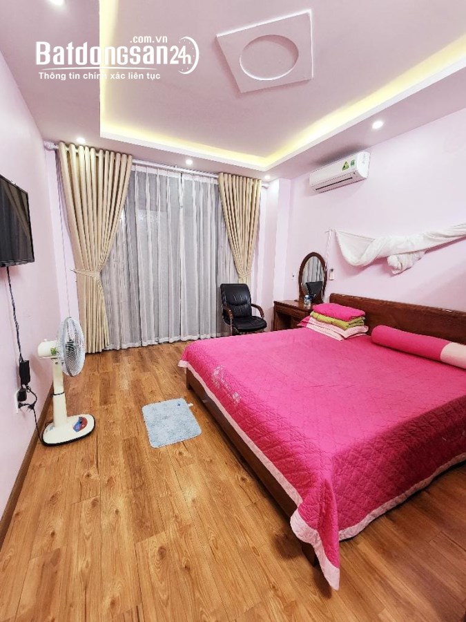 SIÊU PHẨM VĂN QUÁN, Ô TÔ ĐỖ CỬA - 10M RA PHỐ - GẦN HỒ - LÔ GÓC, 48m2 