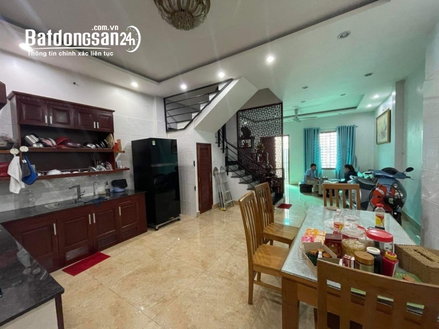 Bán nhà mặt phố Đường Nguyễn Duy Trinh, Phường Bình Trưng Đông, TpThủ Đức (Quận 2)