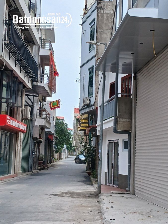 Bán nhà mặt phố Hà Huy Tập, Yên Viên, Gia Lâm. 108m2 giá 7 tỷ 600 triệu