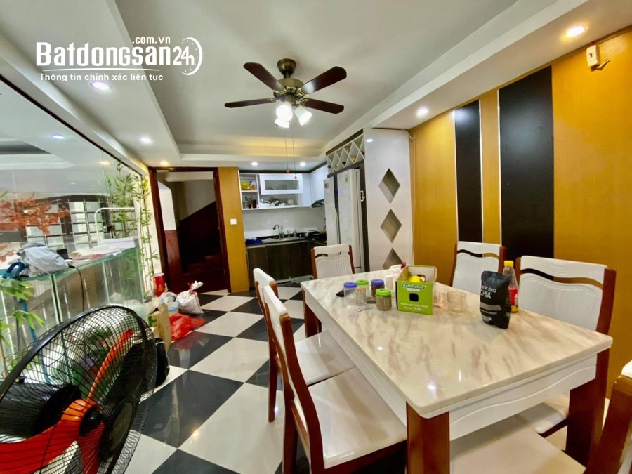 Bán nhà mặt phố Đường Hoàng Quốc Việt, Phường Phú Thuận, Quận 7