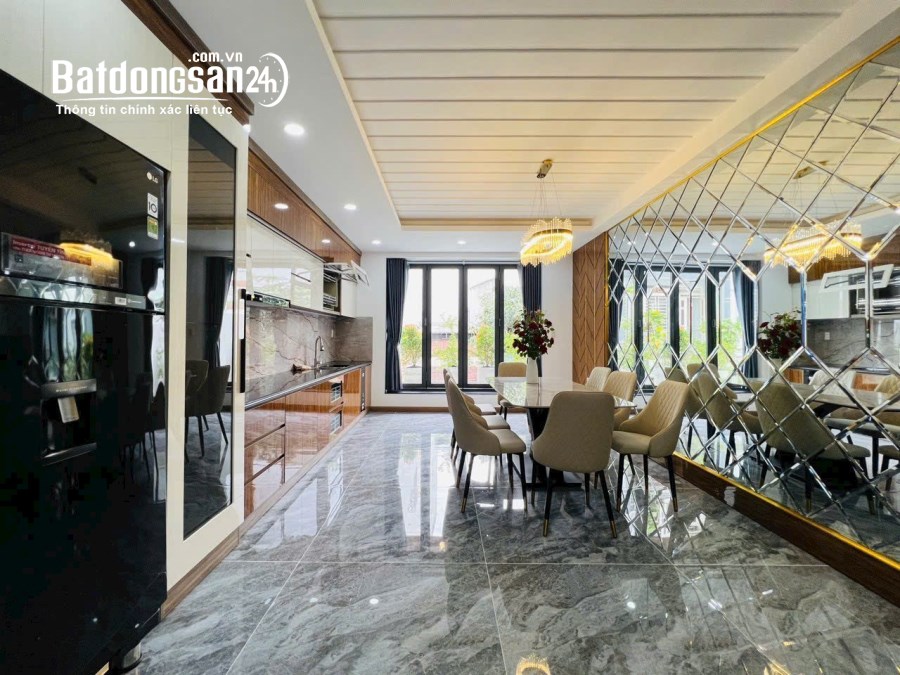 Cần tiền gấp. Bán nhà đối diện KDC Tên Lửa. DIện tích 80 m2. Giá chỉ 6.3 tỷ, SHR