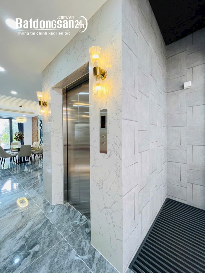 Cần tiền gấp. Bán nhà đối diện KDC Tên Lửa. DIện tích 80 m2. Giá chỉ 6.3 tỷ, SHR