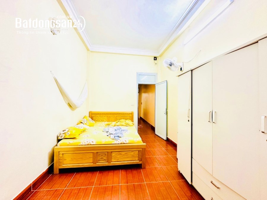 Bán Nhà Tam Trinh 30m Ra Phố, Tự Xây, Gần Hồ, Công Viên Yên Sở, Ngõ Ô Tô, DT 50m2, Gi