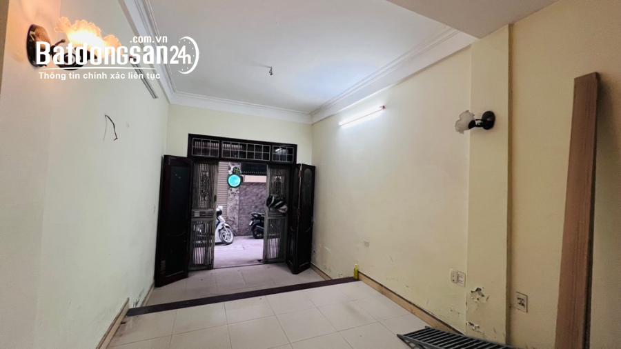 PHÂN LÔ QĐ NGUYỄN LÂN, GẦN Ô TÔ, HIẾM NHÀ BÁN, 40M2 4 TẦNG NHỈNH 6 TỶ		