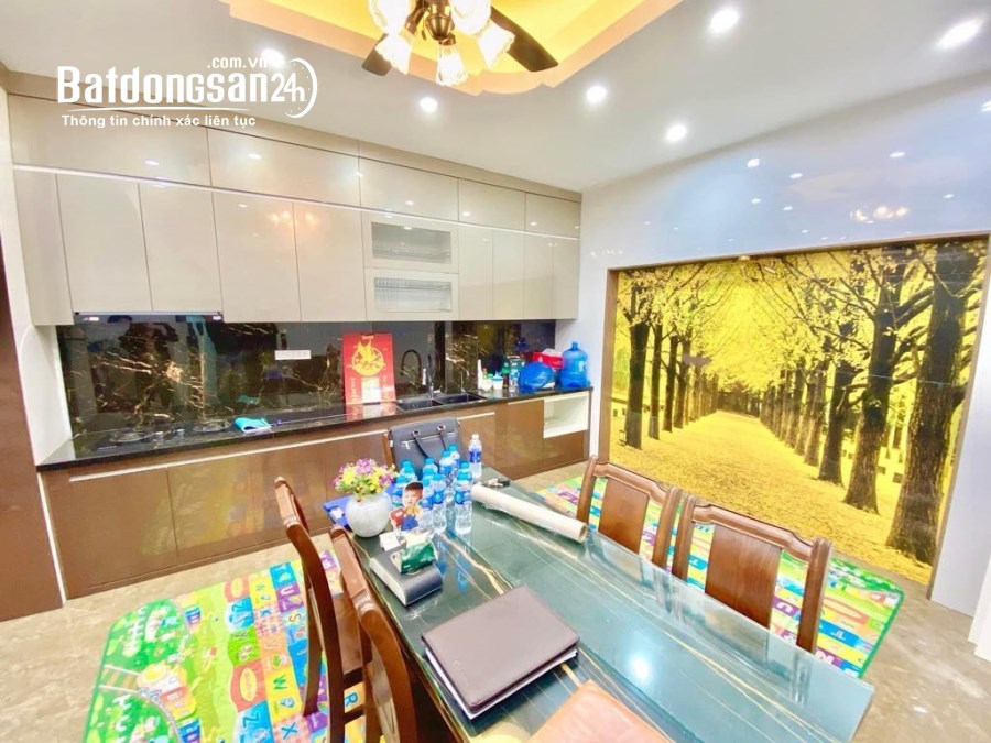 Bán nhà Quán Thánh, Ba Đình, ô tô đỗ cửa, hiện đại, 59m, 8 tỷ