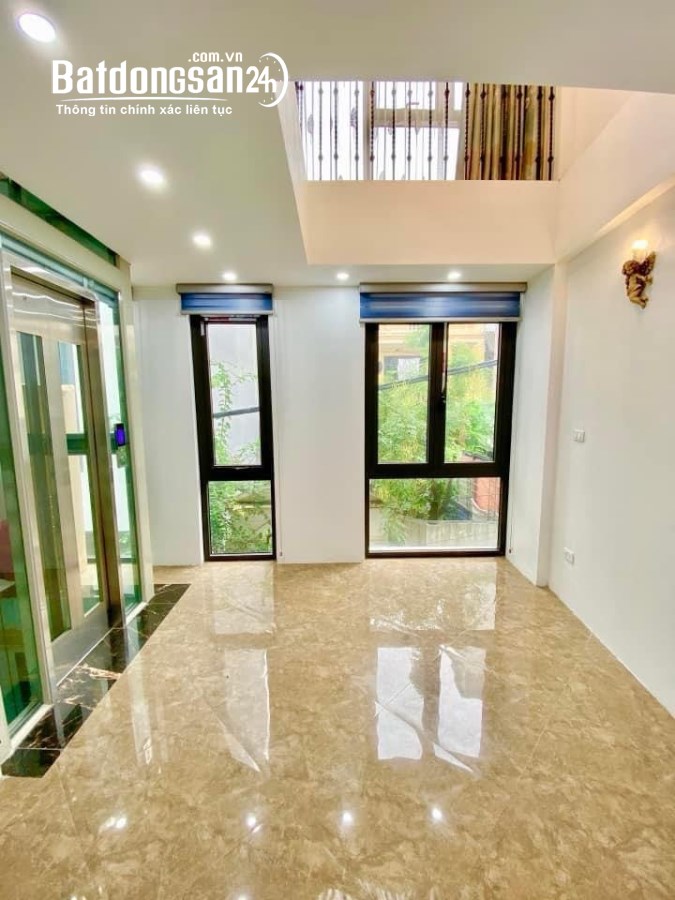 Bán nhà Quán Thánh, Ba Đình, ô tô đỗ cửa, hiện đại, 59m, 8 tỷ