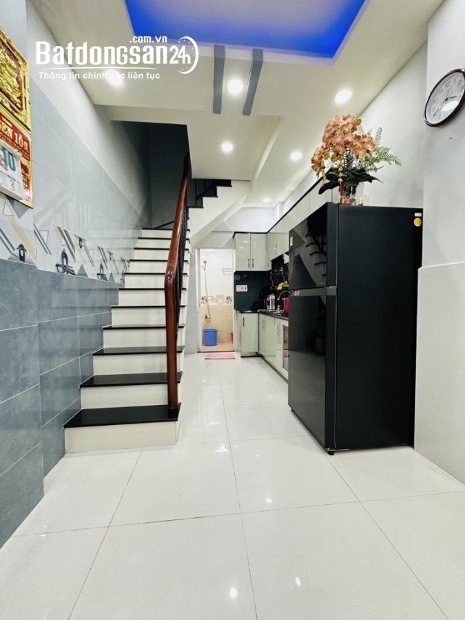 Bán nhà Đường Cách Mạng Tháng Tám, Phường 12, Quận 10