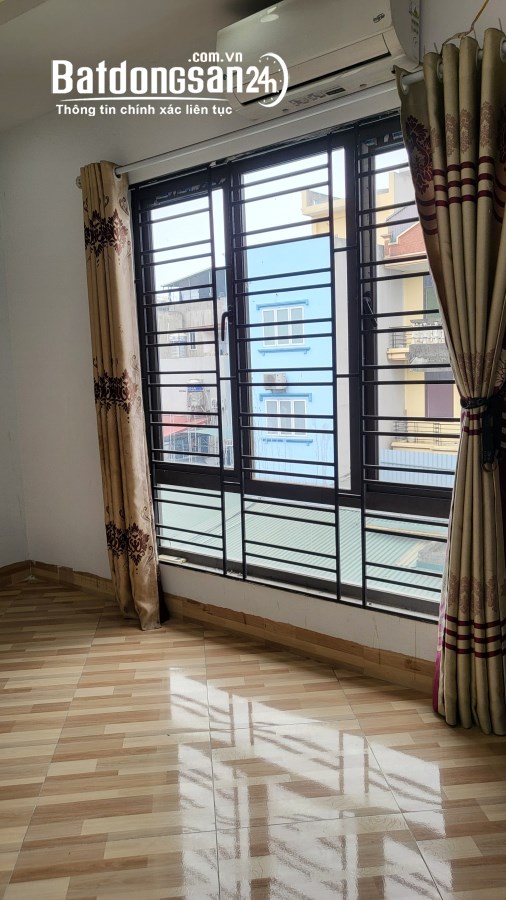Cho thuê nhà 4 tầng, 4PN Đầu Đường Đa Sĩ, Phường Kiến Hưng, Quận Hà Đông