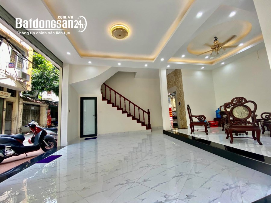 CẦN TIỀN BÁN GẤP NHÀ NGUYỄN THỊ THẬP QUẬN 7, DT 10X13, GIÁ NHỈNH 6 TỶ (TL)