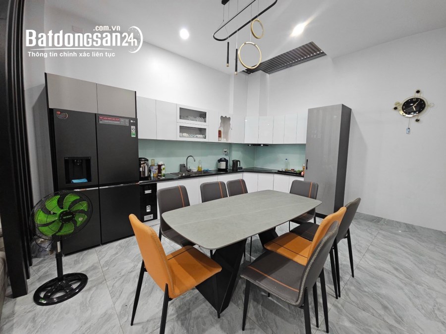 Bán biệt thự mini đường Đồng Khởi phường Tân Hiệp. DT 6x22m giá 6,5 tỷ.