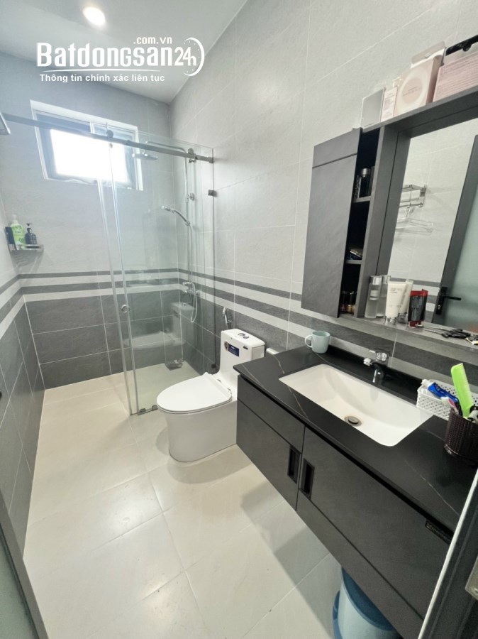 Bán biệt thự mini đường Đồng Khởi phường Tân Hiệp. DT 6x22m giá 6,5 tỷ.