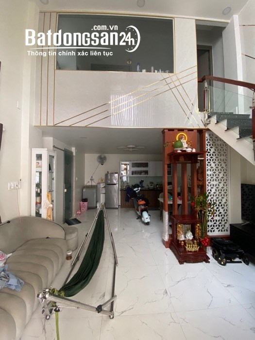 BÁN NHANH NHÀ RIÊNG GIÁ RẺ TRỆT+LỬNG, 38M2, TRUNG TÂM QUẬN 4, 3 TỶ 870
