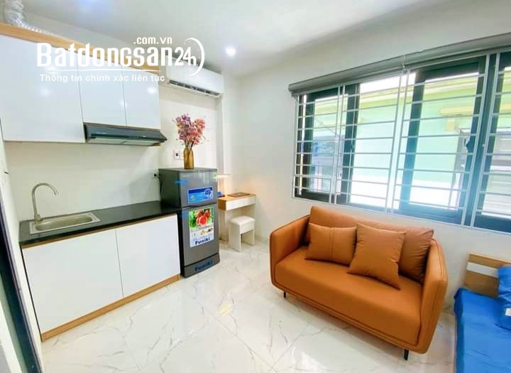 Bán toà nhà cho thuê Dịch Vọng Hậu Cầu Giấy 68m*7T giá 14.7 tỷ, doanh thu 90 triệu/th