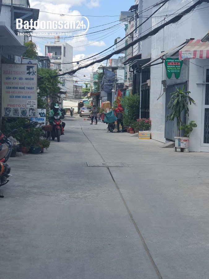 NHÀ HẺM XE TẢI 7M TRỤC THÔNG QUỐC LỘ 1A, PHƯỜNG TÂN TẠO A BÌNH TÂN