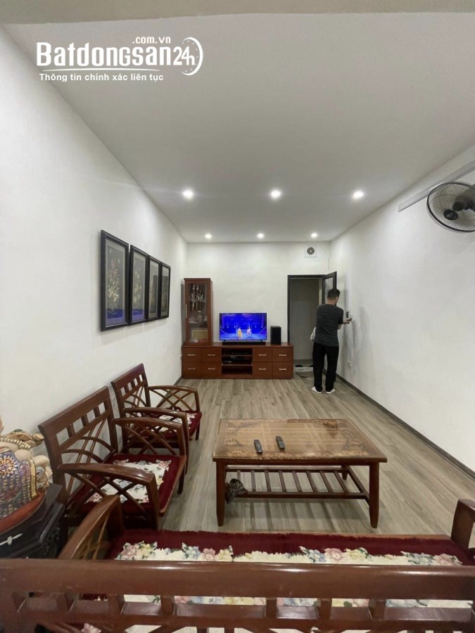 Bán Tập thể Phố Thái Thịnh Quận Đống Đa nhà đẹp full nội thất giá 2 tỷ