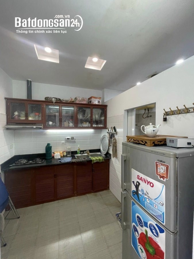 Bán Tập thể Phố Thái Thịnh Quận Đống Đa nhà đẹp full nội thất giá 2 tỷ