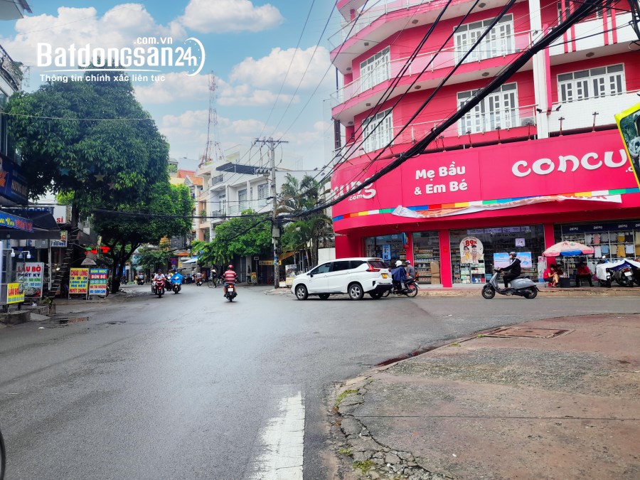 Hiếm, Mặt Tiền gần Lạc Long Quân  DT 167m2 Ngang 8m Chỉ 14,x Tỷ 