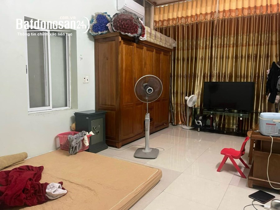 Bán nhà ngõ phố Nhà Thờ, ph Quang Trung, TP HD, 46.6m2, 2 tầng, 2 ngủ, vị trí trung t