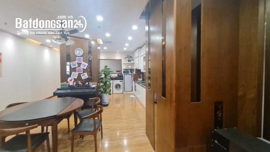 B.ÁN CĂN PENHOUSE ROYAL CITY NGUYỄN TRÃI – THANH XUÂN – LÔ GÓC – VIEW QUẢNG TRƯỜNG