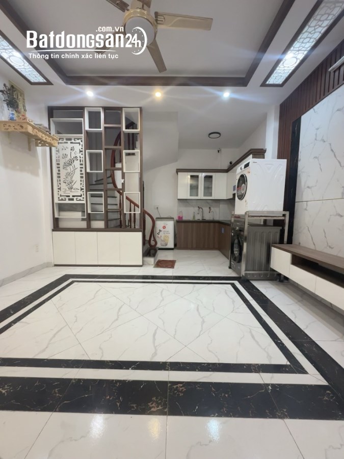 Bán nhà Khuyến Lương, Lô Góc , Ô Tô đỗ cổng, 5 tầng, 31m2, mt 4.6m2, 3.6 tỷ