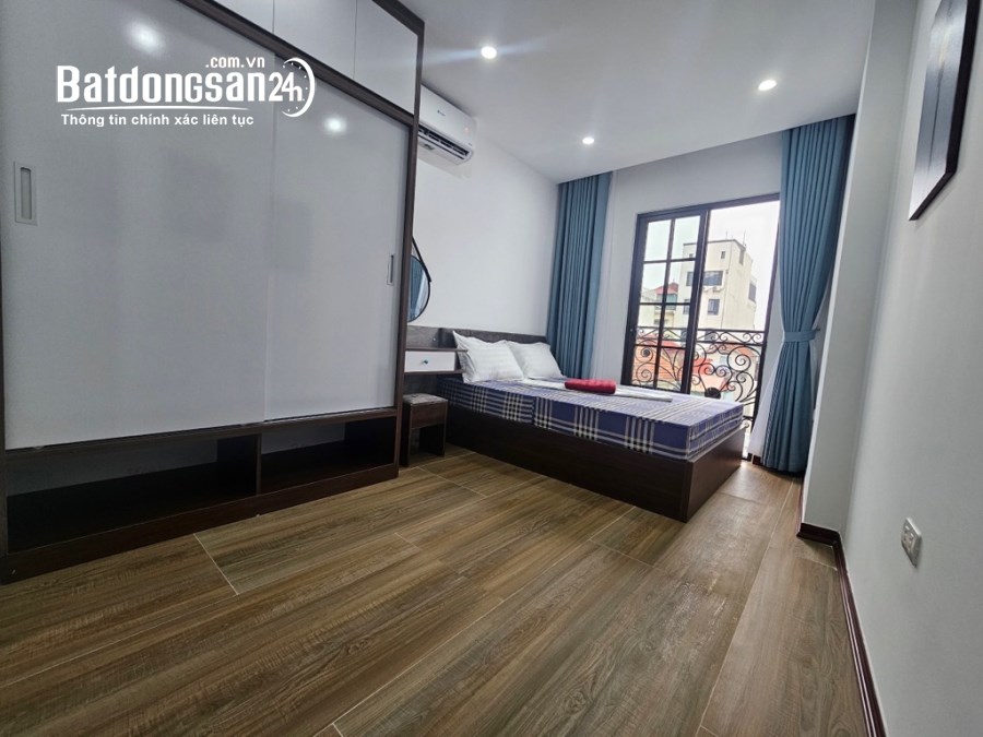 Hiếm Đẹp! Phố Cát Linh 70m2, 6T thang máy, MT6m lô góc 3 thoáng kinh doanh đỉnh Đống 