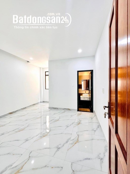Bán nhà đẹp HXH Đường Lê Văn Sỹ, Phường 13, Quận Phú Nhuận