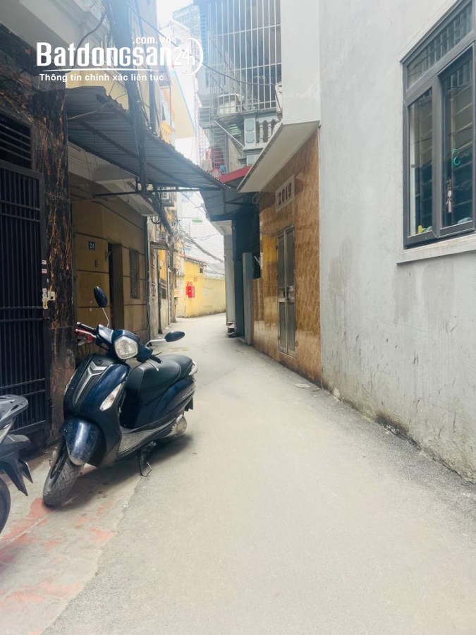 HÀNG ĐẦU TƯ-TRẦN QUỐC VƯỢNG – LÔ 3 GÓC THOÁNG – DÂN XÂY. 