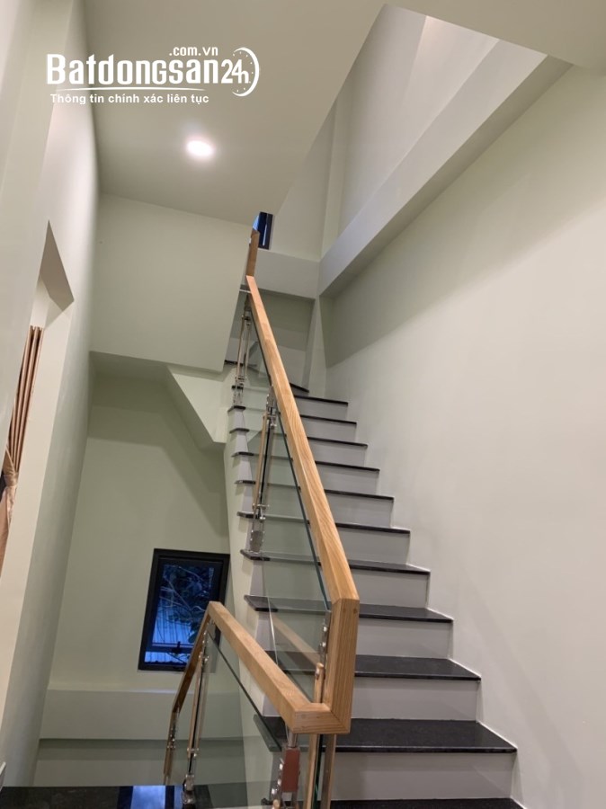 Tin thật 100% Bán Nhà 03 Tầng, Hẻm Xe Hơi, Bưng Ông Thoàn, 56m², 4.6 Tỷ.