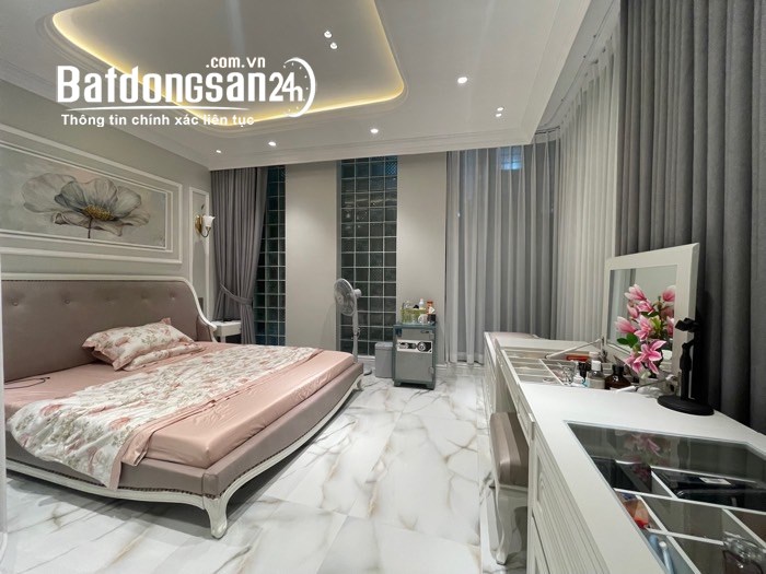 Hiếm Đẹp! Phố Đại Cồ Việt 40m2, 6T thang máy, MT4.1m Gara ô tô kinh doanh gần Phố Huế