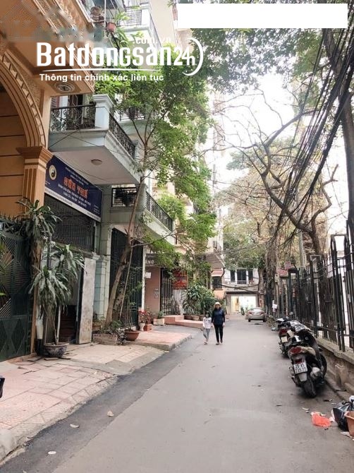 Chính chủ bán nhà phân lô Võ Văn Dũng 80m x5T MT 5,5m đường oto tránh nhà có gara giá
