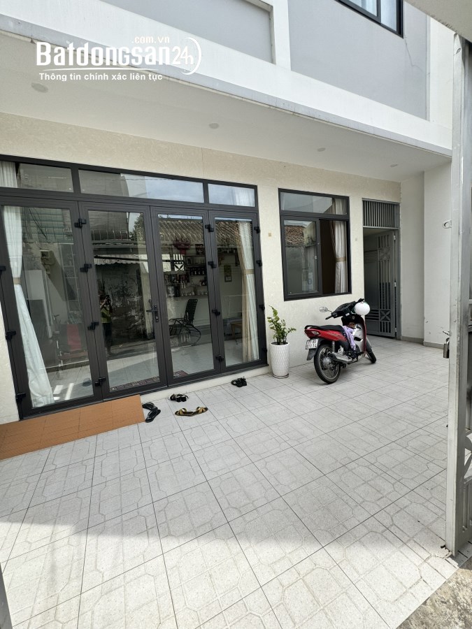 Bán nhà Đường Trần Bình Trọng, Phường 2, Quận 5
