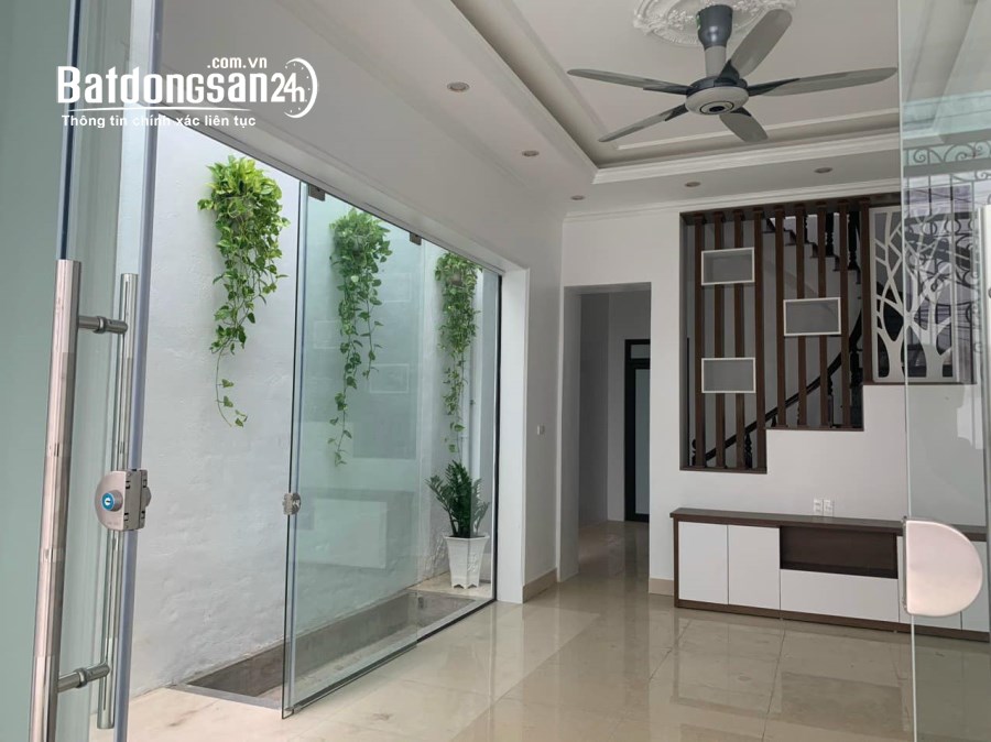 Bán nhà 3 tầng ngõ đường Nguyễn Lương Bằng, TP HD, 83.1m2, mt 4.46m, 3 ngủ, ngõ oto