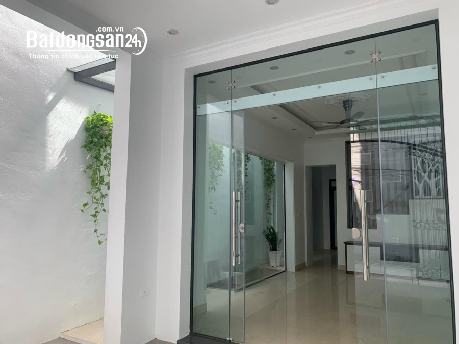 Bán nhà 3 tầng ngõ đường Nguyễn Lương Bằng, TP HD, 83.1m2, mt 4.46m, 3 ngủ, ngõ oto