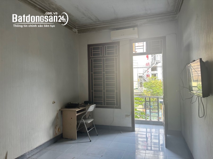 Bán nhà mặt phố Đường Thanh Am, Phường Thượng Thanh, Quận Long Biên